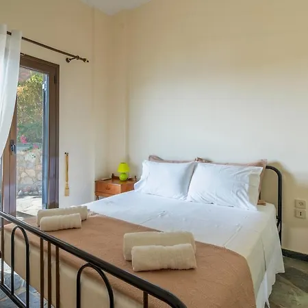 'searock' Maisonette At Amoni Corinth Villa